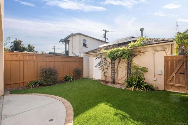 438 H, Coronado, CA 92118