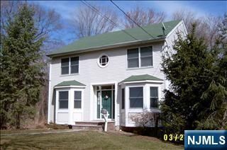 47 Crescent Avenue, Waldwick, NJ 07463