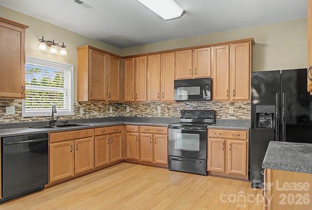 2917 Liddington Road, Matthews, NC 28105