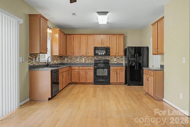 2917 Liddington Road, Matthews, NC 28105