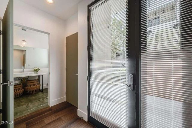 239 S Marengo Avenue 102, Pasadena, CA 91101