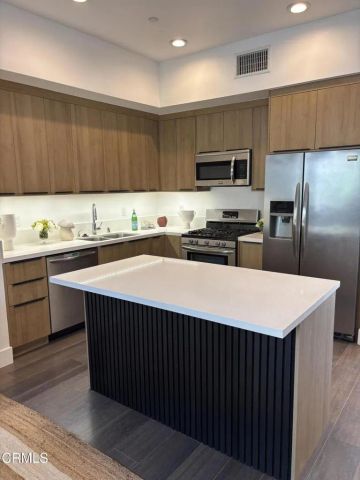 239 S Marengo Avenue 102, Pasadena, CA 91101
