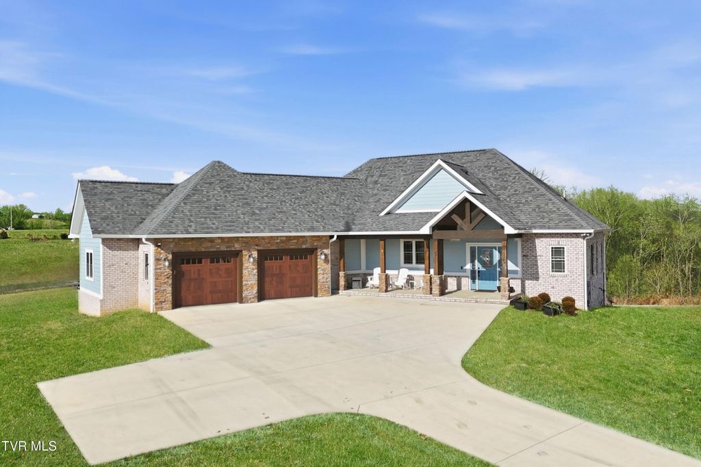 301 Painter Road, Fall Branch, TN 37656