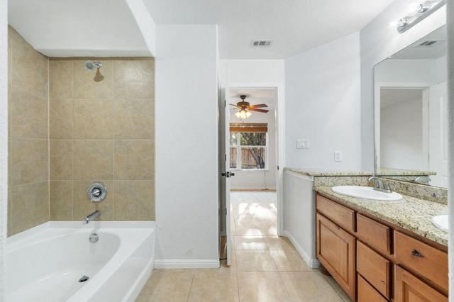 4203 Hillside DR, Lago Vista, TX 78645