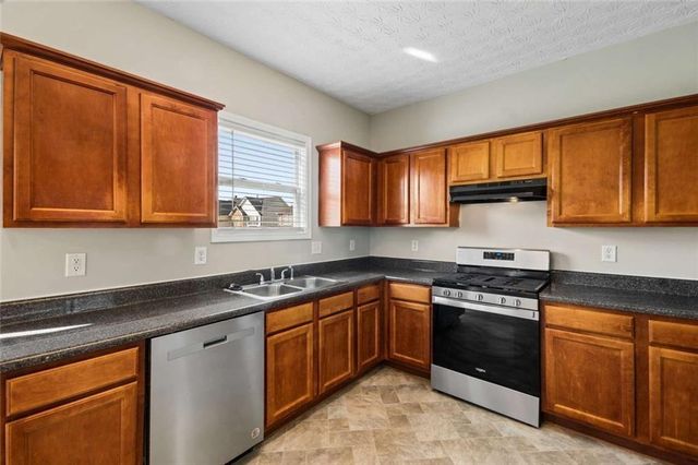 11611 Kades Trail, Hampton, GA 30228