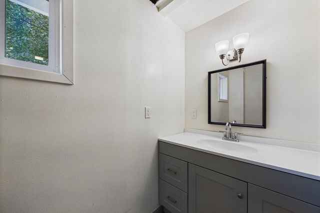 3875 Spring Street, Eureka, CA 95503