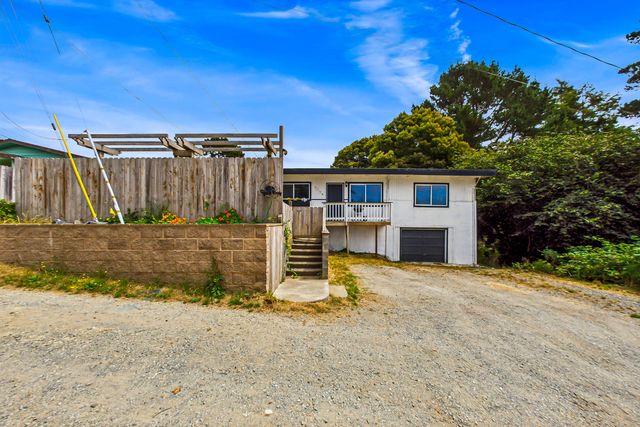3875 Spring Street, Eureka, CA 95503