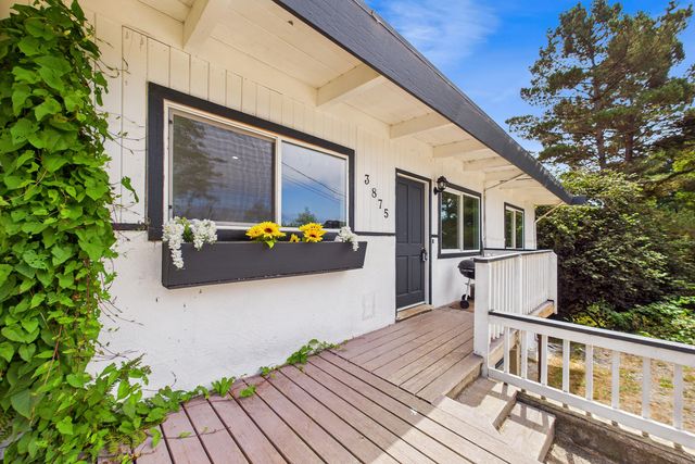 3875 Spring Street, Eureka, CA 95503