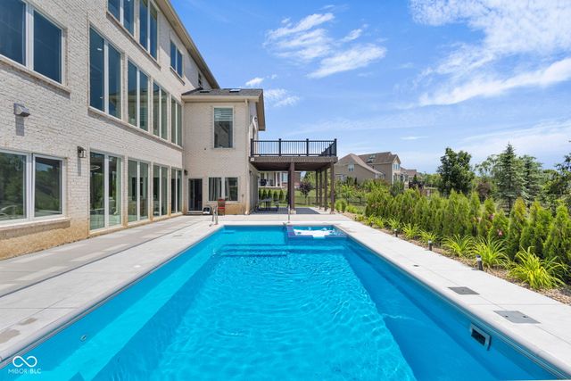 3687 W 121st, Zionsville, IN 46077