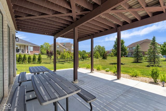 3687 W 121st, Zionsville, IN 46077