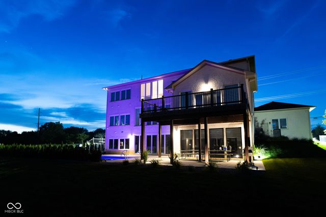 3687 W 121st, Zionsville, IN 46077