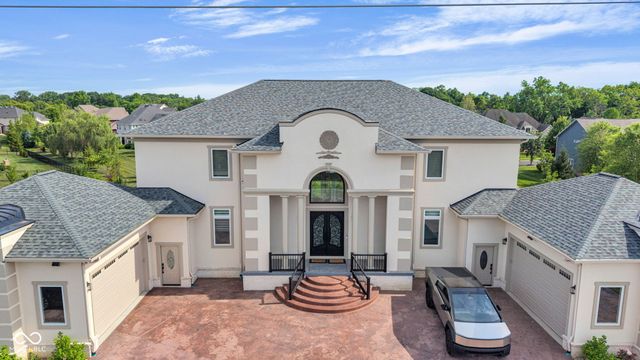 3687 W 121st, Zionsville, IN 46077