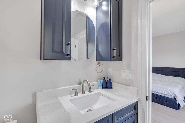 3687 W 121st, Zionsville, IN 46077