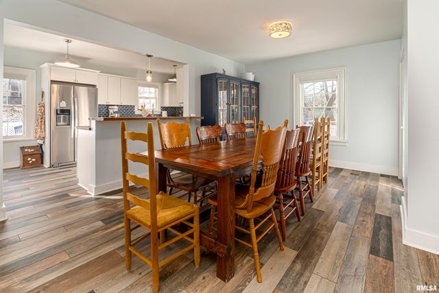 509 W MAIN Street, Carbondale, IL 62901