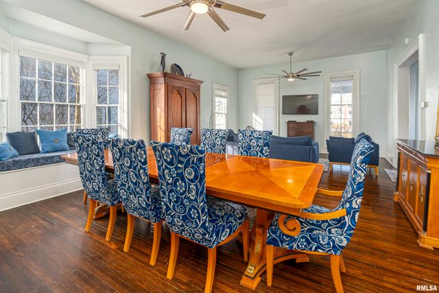 509 W MAIN Street, Carbondale, IL 62901