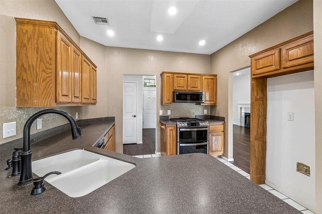 18113 Laurel Oak Drive, Edmond, OK 73012
