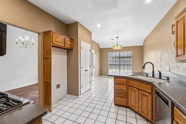 18113 Laurel Oak Drive, Edmond, OK 73012