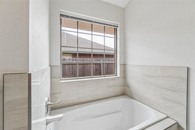 18113 Laurel Oak Drive, Edmond, OK 73012