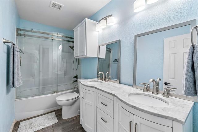 18113 Laurel Oak Drive, Edmond, OK 73012