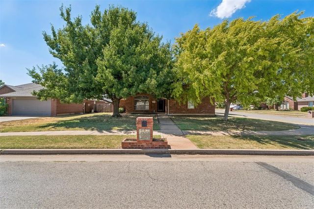 18113 Laurel Oak Drive, Edmond, OK 73012