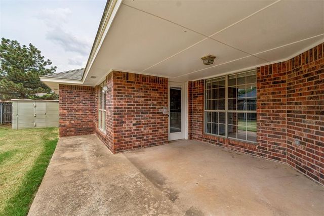 18113 Laurel Oak Drive, Edmond, OK 73012