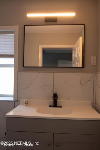 8120 RAMSGATE Road, Jacksonville, FL 32208