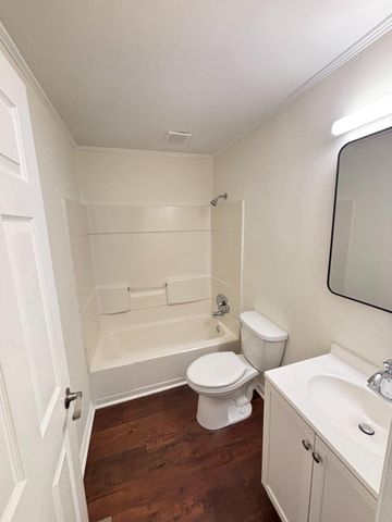 203 W BOWEN ST, Remington, VA 22734