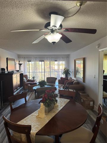 200 Lakeview Dr 313, Weston, FL 33326