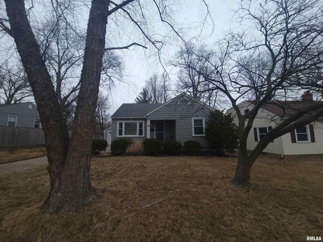 221 W BARRINGTON Road, Peoria, IL 61614