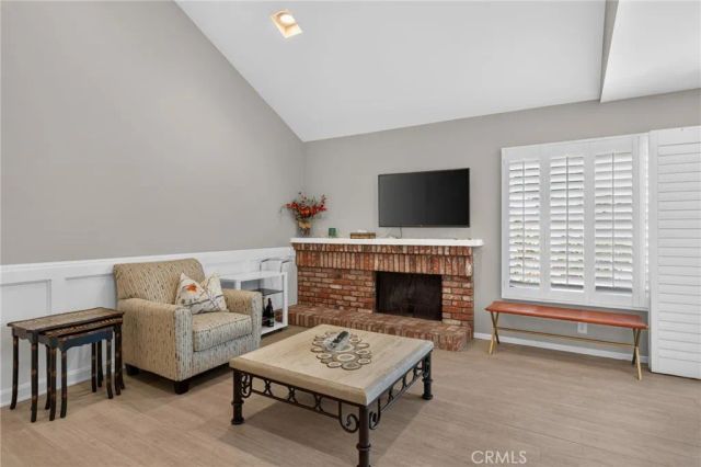 5041 E Almond Avenue East 5, Orange, CA 92869