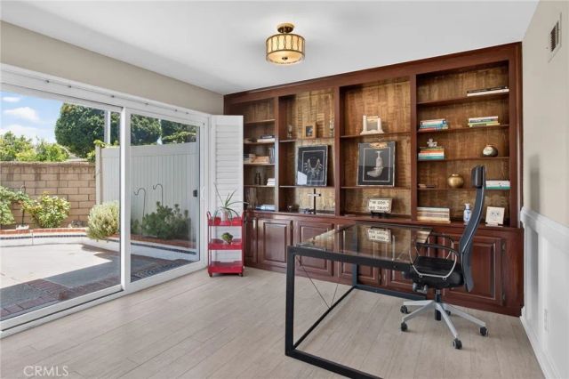 5041 E Almond Avenue East 5, Orange, CA 92869
