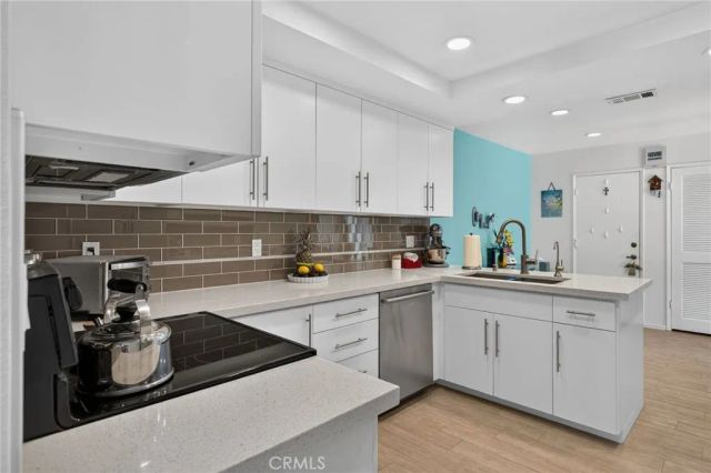 5041 E Almond Avenue East 5, Orange, CA 92869