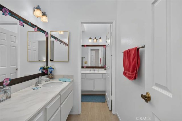 5041 E Almond Avenue East 5, Orange, CA 92869