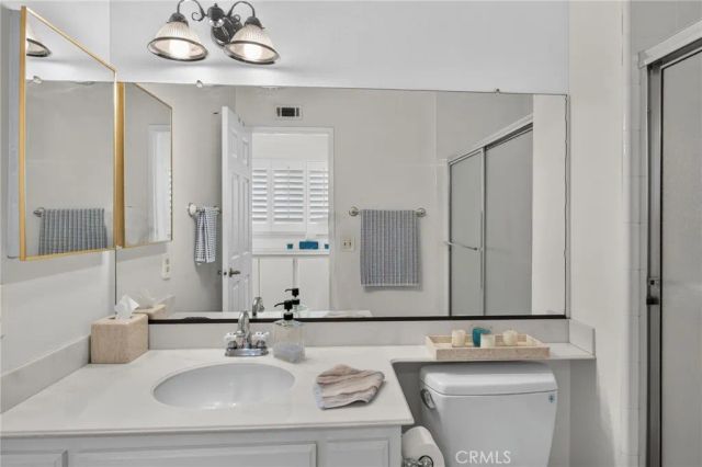 5041 E Almond Avenue East 5, Orange, CA 92869