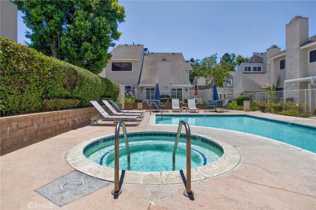 5041 E Almond Avenue East 5, Orange, CA 92869
