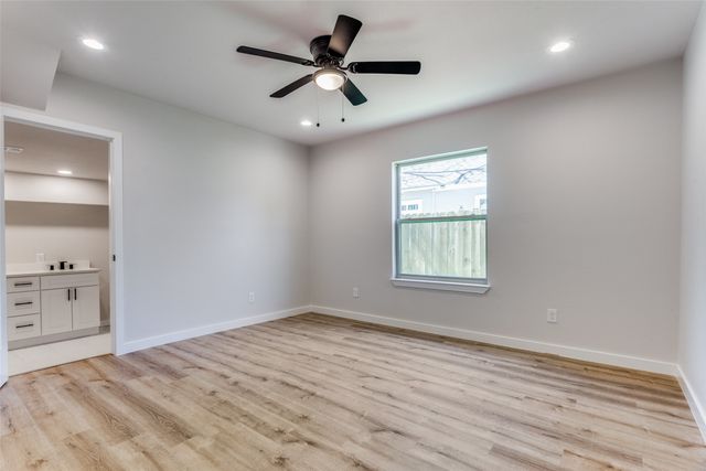 1104 E Mulkey Street, Fort Worth, TX 76104