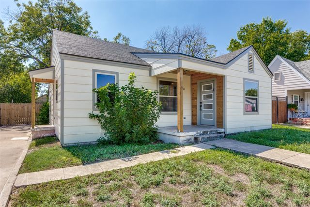 1104 E Mulkey Street, Fort Worth, TX 76104