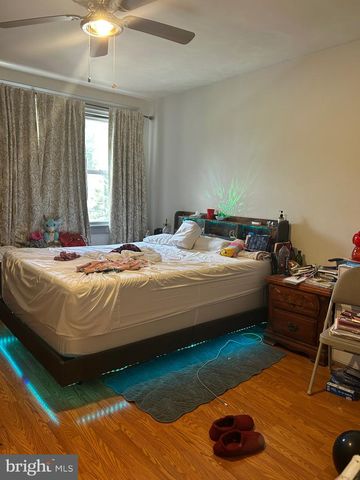 5035 F ST, Philadelphia, PA 19124