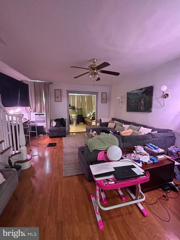5035 F ST, Philadelphia, PA 19124