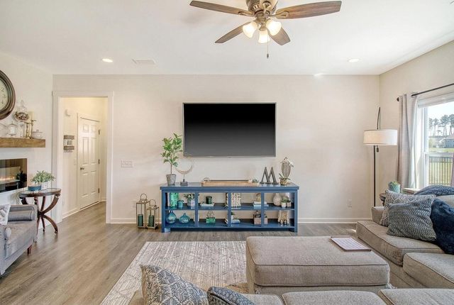 400 Dunlin Drive, Summerville, SC 29486