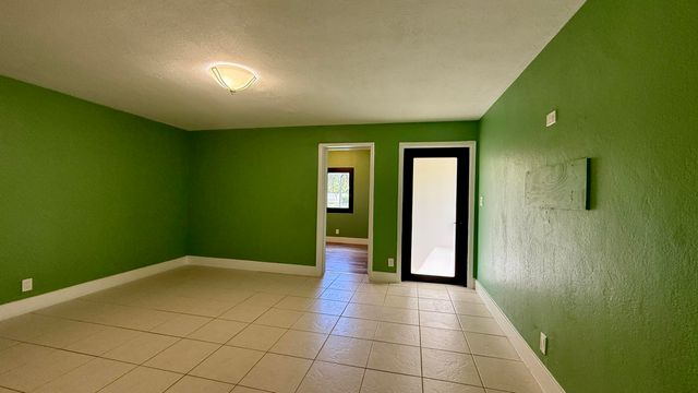 4729 Myrtle Lane, West Palm Beach, FL 33417