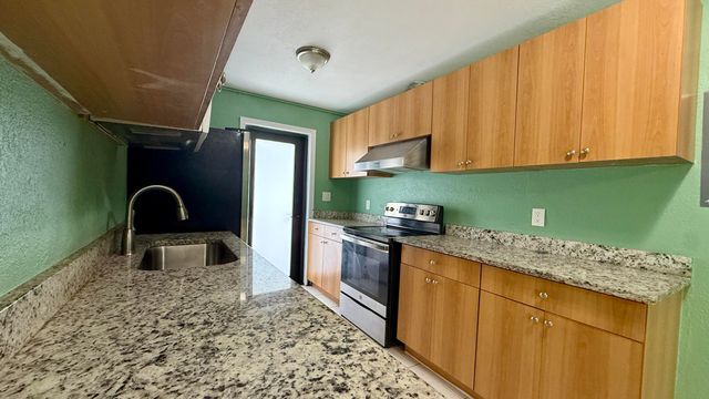 4729 Myrtle Lane, West Palm Beach, FL 33417