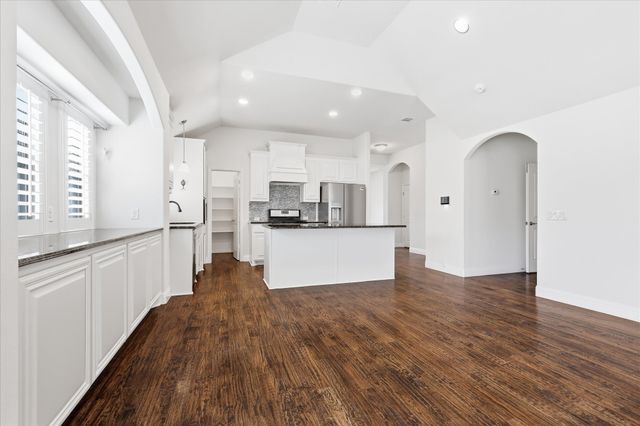 5800 New Ballinger Drive, Denton, TX 76226
