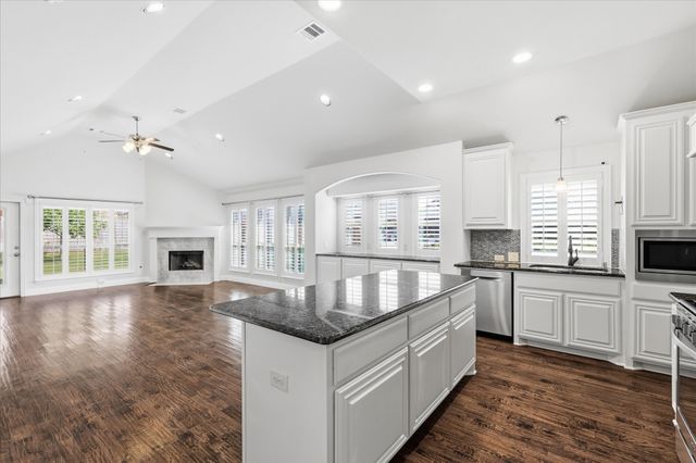 5800 New Ballinger Drive, Denton, TX 76226