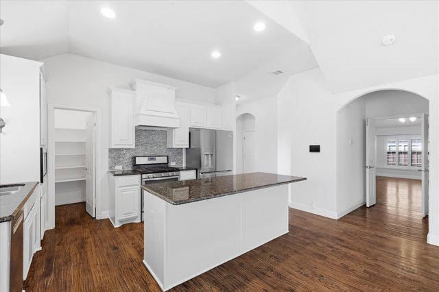 5800 New Ballinger Drive, Denton, TX 76226