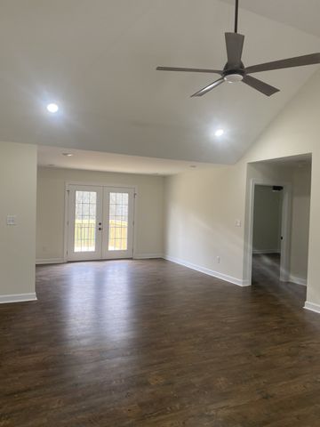 81 Lighthouse Dr, Summertown, TN 38483