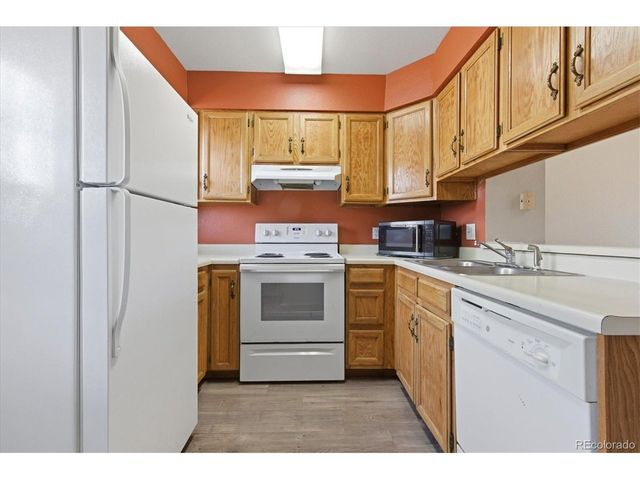 10661 W Dartmouth Ave, Lakewood, CO 80227