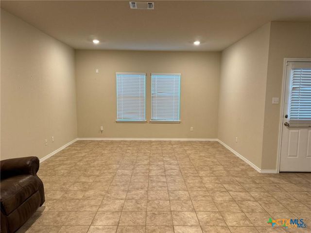 6113 Harriet Tubman Avenue, Killeen, TX 76543