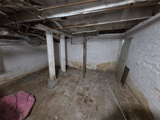 510 S Jefferson Way, Indianola, IA 50125
