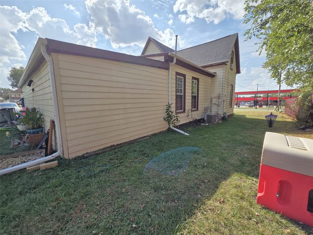 510 S Jefferson Way, Indianola, IA 50125